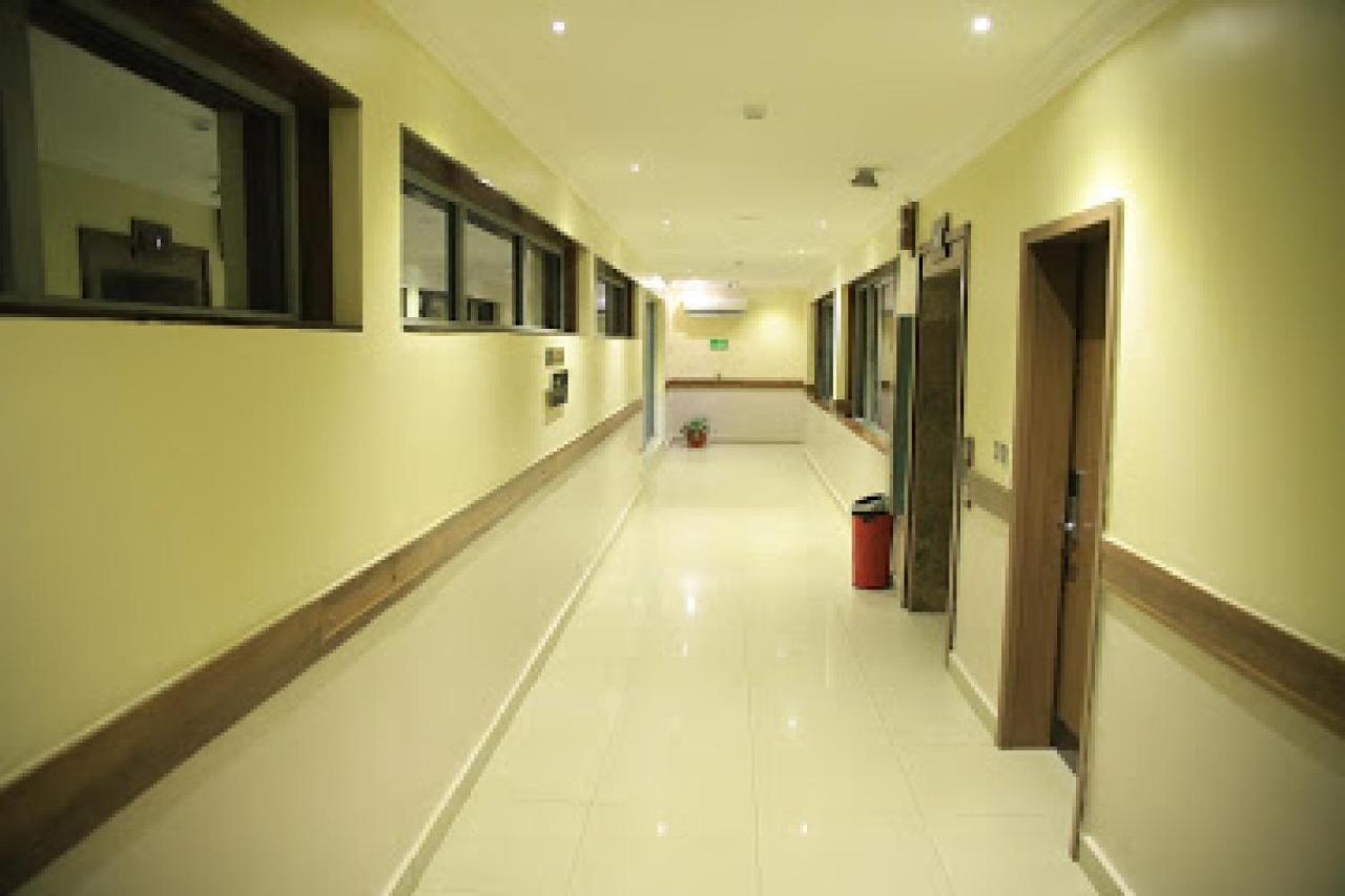 Room In Lodge - Best Western Plus-Ibadan Esterno foto