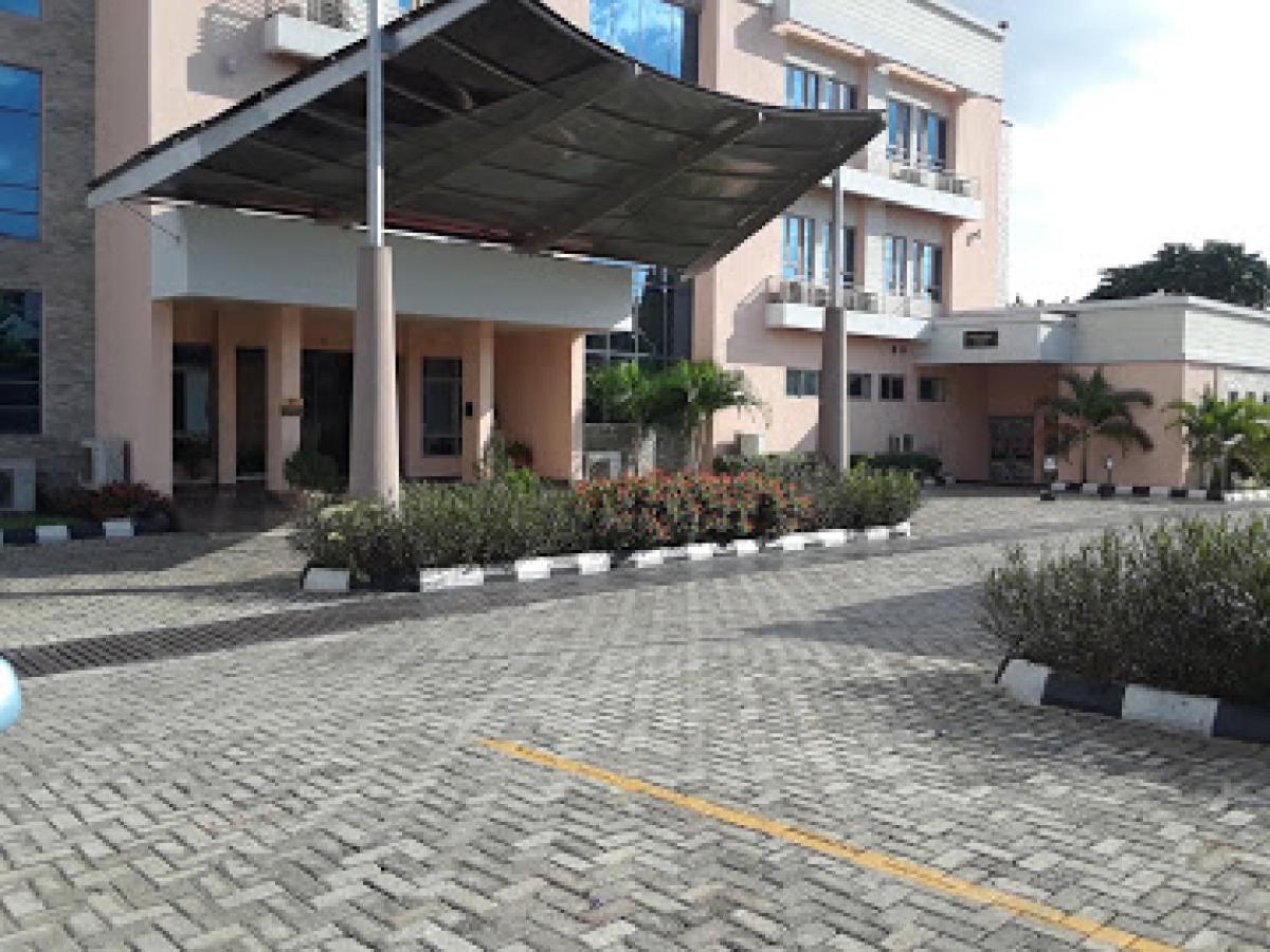 Room In Lodge - Best Western Plus-Ibadan Esterno foto