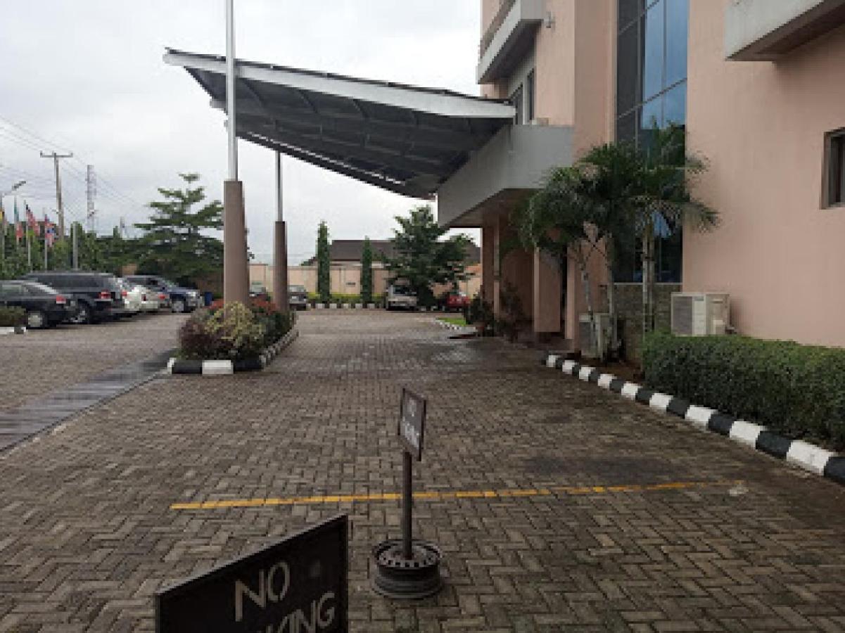 Room In Lodge - Best Western Plus-Ibadan Esterno foto