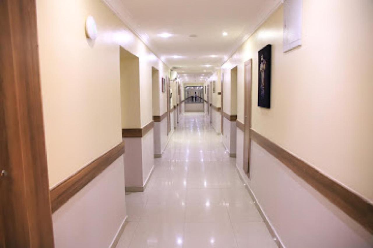 Room In Lodge - Best Western Plus-Ibadan Esterno foto