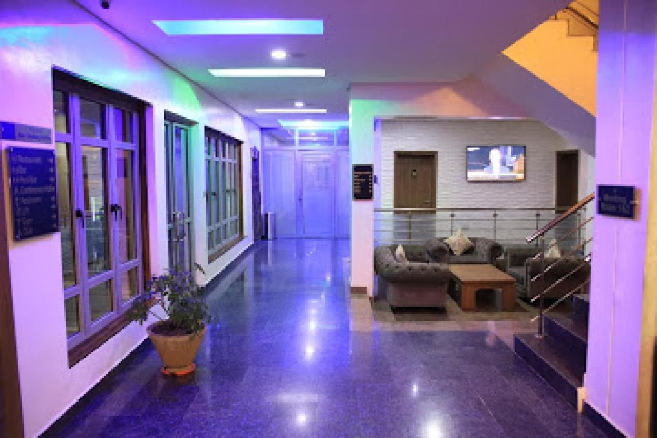 Room In Lodge - Best Western Plus-Ibadan Esterno foto